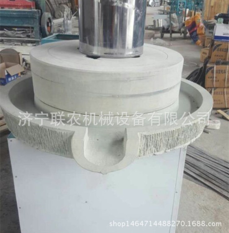 創業豆制品加工設備小麥面粉豆漿電動石磨機