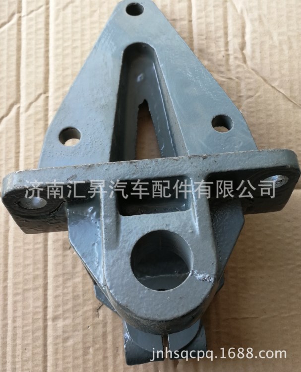 重汽豪沃HOWOT7H T5G前簧后支架 712W41310-0004