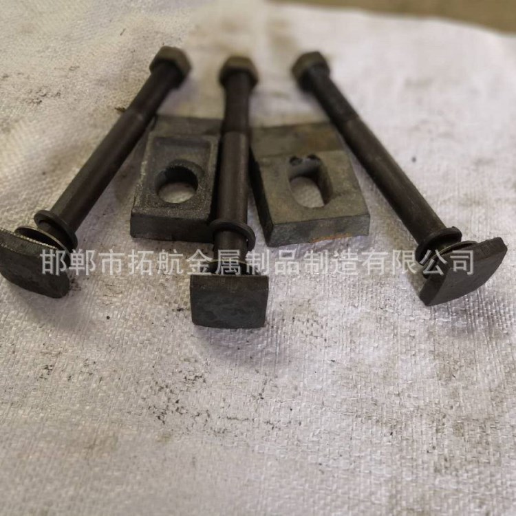 軌道專用四方螺栓/工礦鐵路配件M16*80廠家直銷/四方頭螺栓標準件