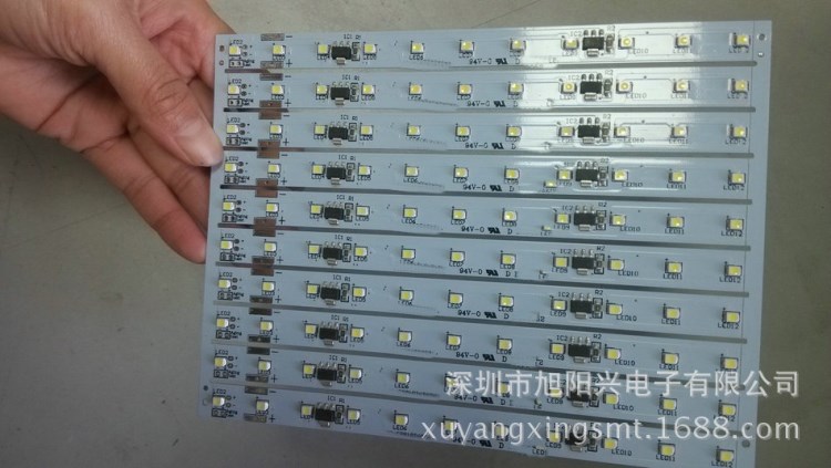 長(zhǎng)期供應(yīng)LED5050燈條貼片 燈珠貼片加工 smt貼片加工