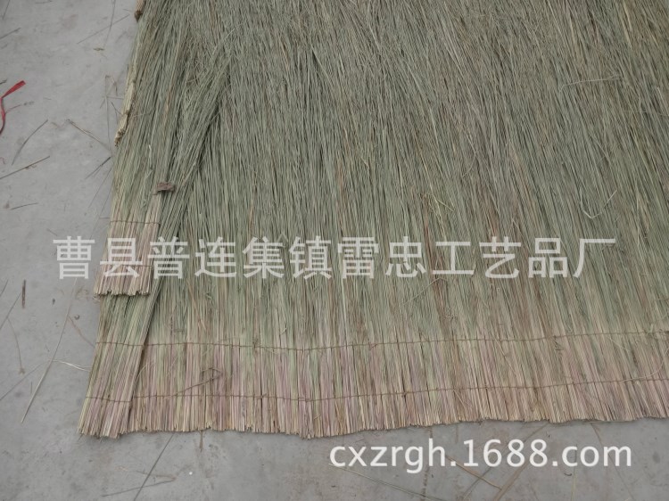 廠家直銷天然野生手工編織 毛草瓦   毛草片  毛草房