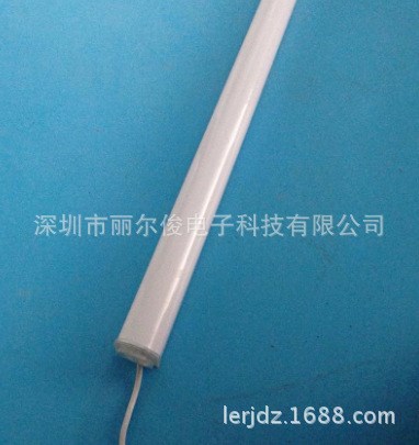 LED防水日光灯18W 鱼缸灯，蔬菜水果灯 浴室灯