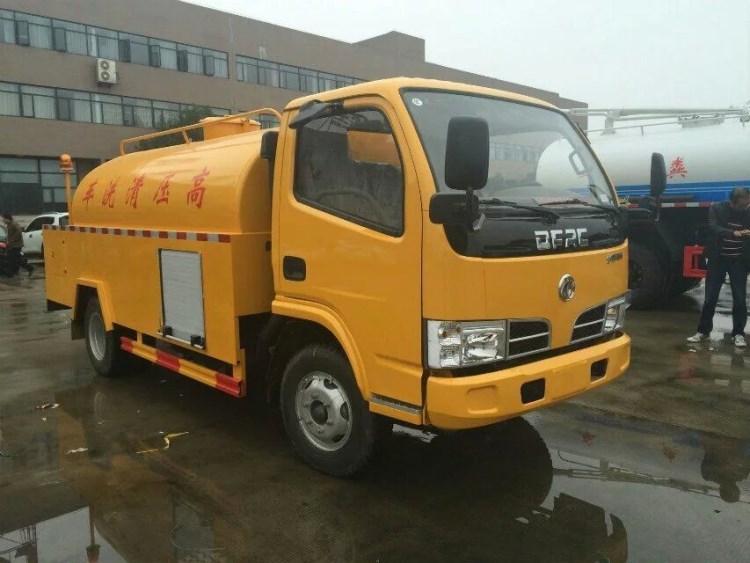 廠家銷售8噸灑水清洗車灑水管道疏通車管道清理疏通車