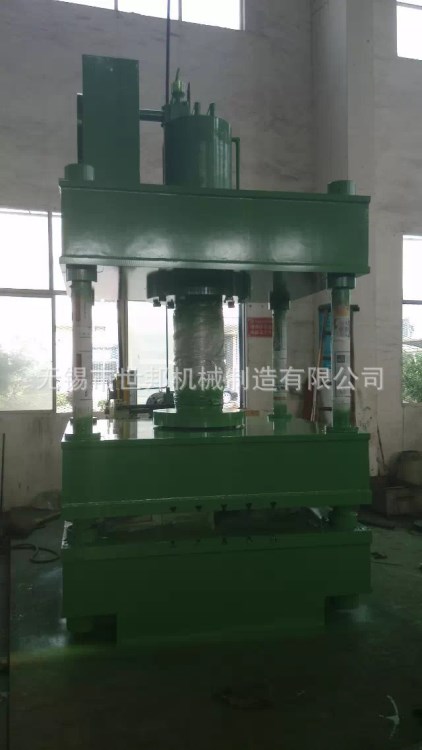 廠家定制 生產(chǎn)各種液壓機(jī) 四柱液壓機(jī)