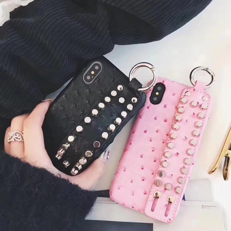 iphone X鴕鳥紋筒釘腕帶手機殼6 7 8 plus貼皮PU保護套半包硬