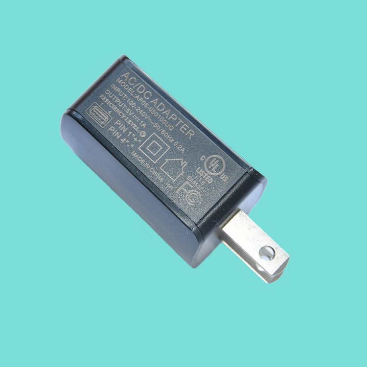 廠家直供5V 1A 6級節(jié)能 美日中規(guī)小巧直插頭USB充電器 適配器