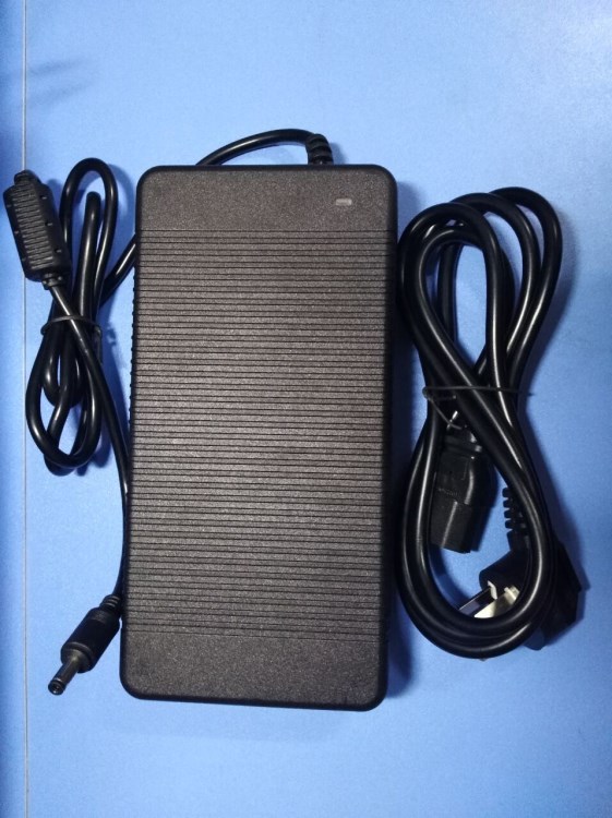 大功率电源24v10a桌面式电源适配器 240w led驱动开关电源适配器