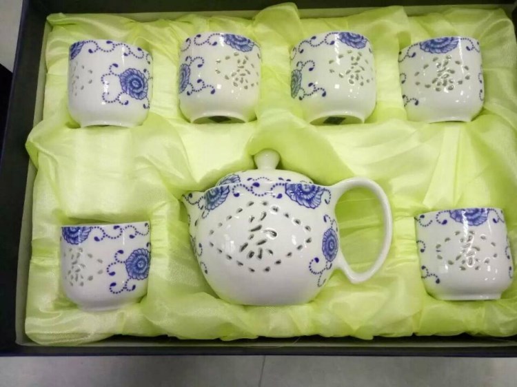 廠家直銷德化陶瓷茶具套裝 玲瓏鏤空平口杯茶具套裝 廣告禮品陶瓷