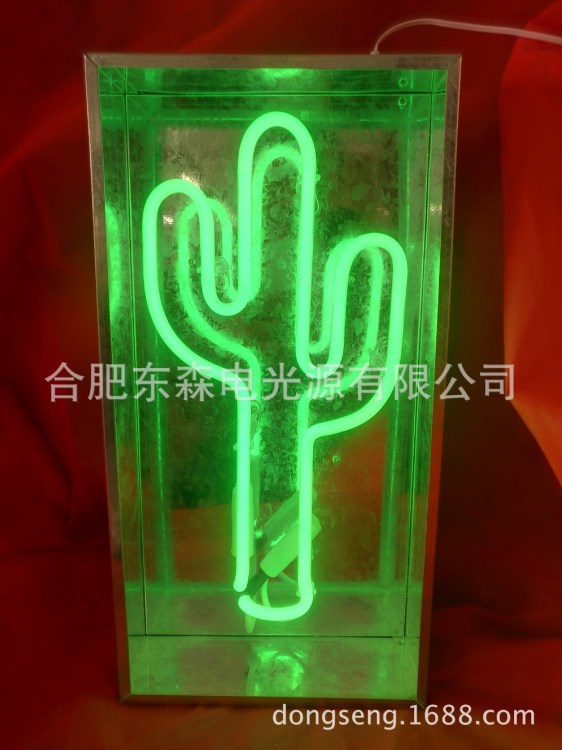 仙人掌霓虹燈，Neon Cactus， 鐵盒霓虹燈，復(fù)古的鐵盒霓虹