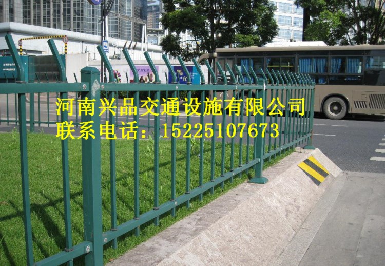 安徽合肥廠家供應(yīng)公園廠區(qū) 鋅鋼圍墻護(hù)欄 鋅鋼草坪綠化帶護(hù)欄