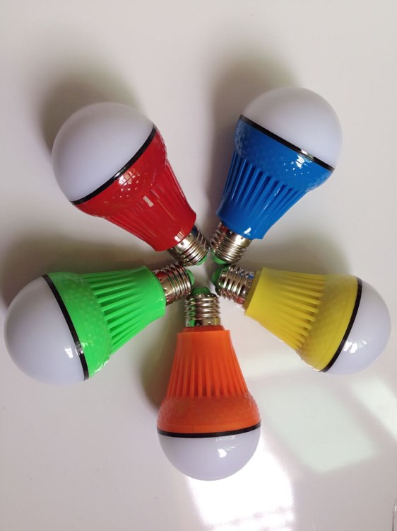 LED應急球泡燈智能應急照明球泡燈停電亮燈，遇水亮手觸摸亮燈