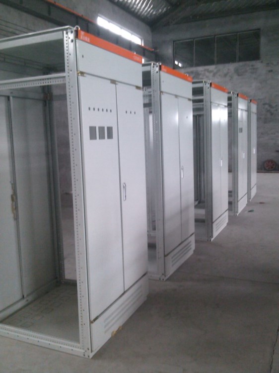 提供電源控制柜、配電柜、配電箱--楊官店機(jī)箱工業(yè)區(qū)