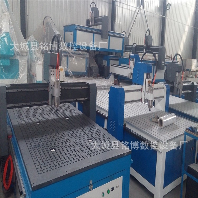 熱賣小型CNC立體金屬玉石微型電腦雕刻 全自動(dòng)大型數(shù)控雕刻機(jī)