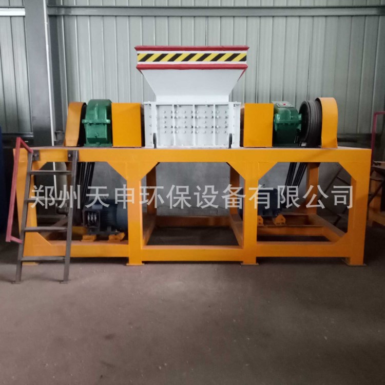 廠家供應模板破碎機 建筑模板撕碎機 塑膠模板撕碎機 塑膠撕碎機