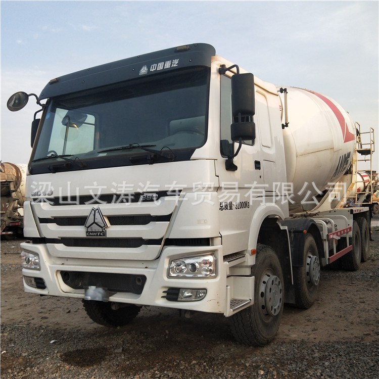 轉(zhuǎn)讓二手混凝土攪拌車豪沃歐曼小型混凝土攪拌車建筑運(yùn)輸水泥罐車