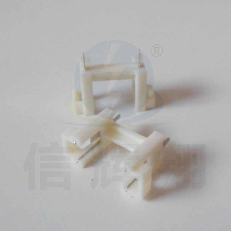 5x20mm 保險(xiǎn)絲座 PCB安裝保險(xiǎn)管座 5*20保險(xiǎn)絲管支架座白色不定位