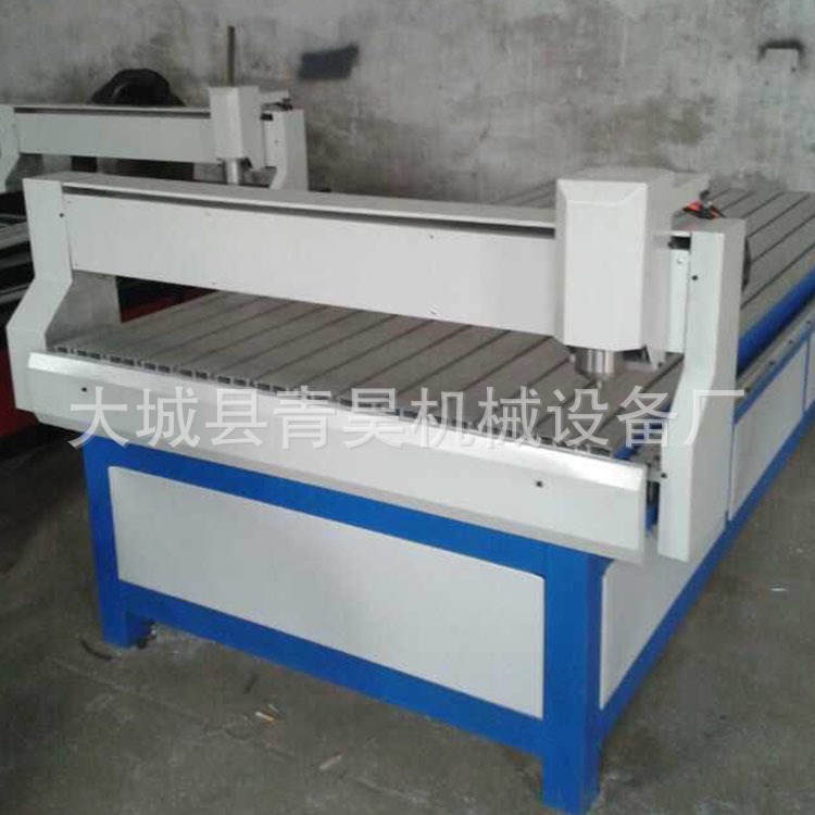 國內品牌 工藝窗扇雕刻機 全自動木工數控雕刻機 價格