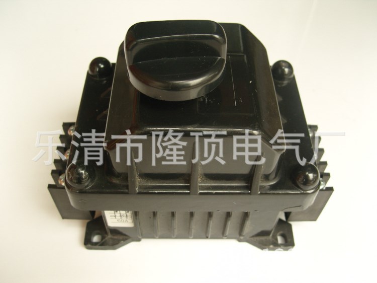 隆頂電氣 660v 690v環(huán)保設(shè)計(jì)全密封IP66斷路器