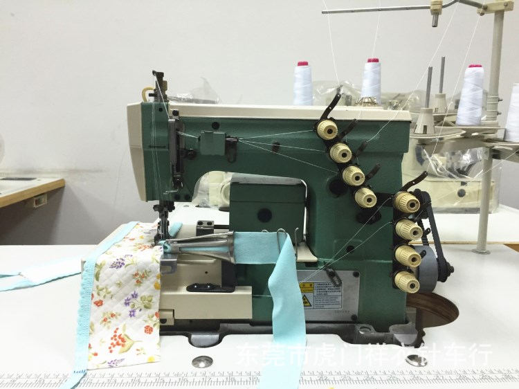 森本關西牌8803-1s曲牙邊縫紉機 （綠色款）