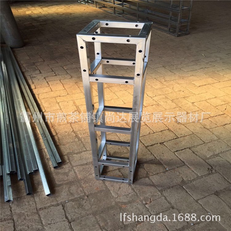 霸州尚達桁架 廠家大量批發鍍鋅方管桁架 大型廣告背景加厚桁架