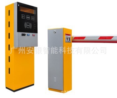 停車場出入口刷卡系統設備廠家 直桿停車場道閘交通標示牌 劃線