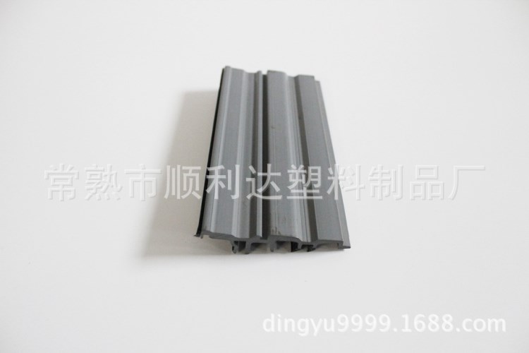 供應(yīng)汽車TPV密封膠條 彩色TPV膠管 TPV擠出橡膠管