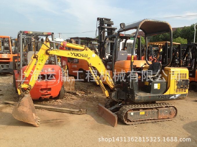 低價出售9成新玉柴YC13-8挖掘機,二手柳工50鏟車，國產微型挖機