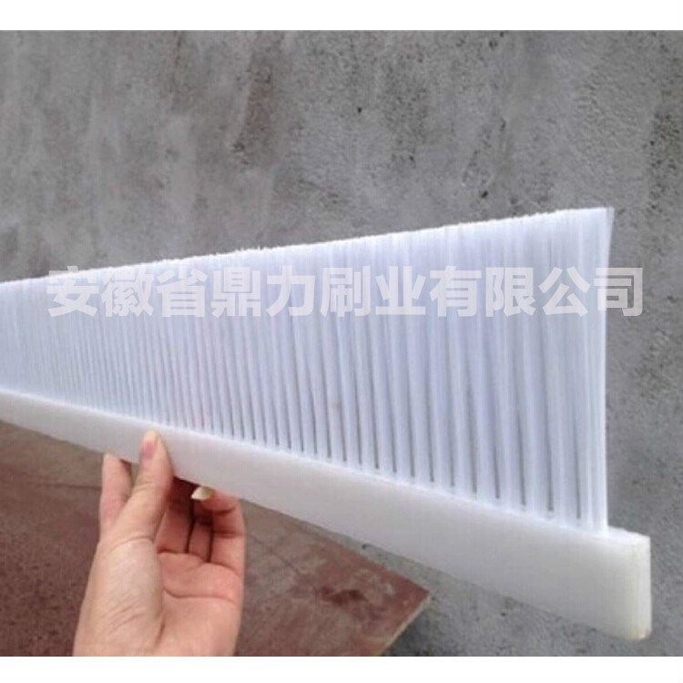 供應(yīng)防靜電刷 阻燃毛刷 門窗防塵密封條刷 機械使用條刷