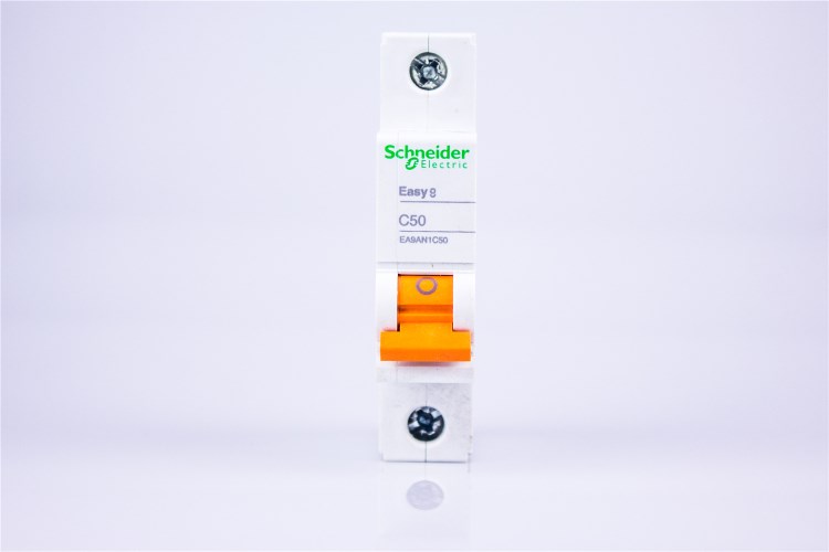 施耐德Schneider Easy9系列 單相單極1P C50A空氣開關微型斷路器