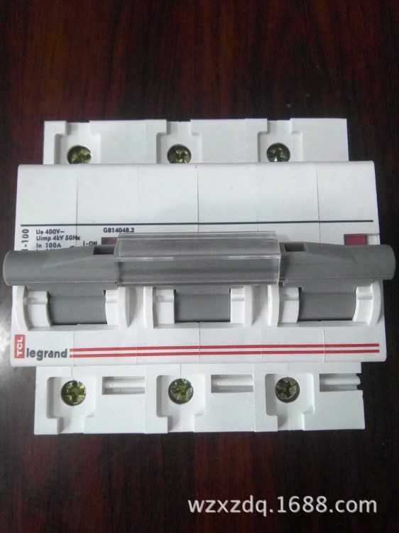 TCL小型斷路器TLB1-100C 4P 100A 空氣開(kāi)關(guān)TLB1-100D 質(zhì)保一年