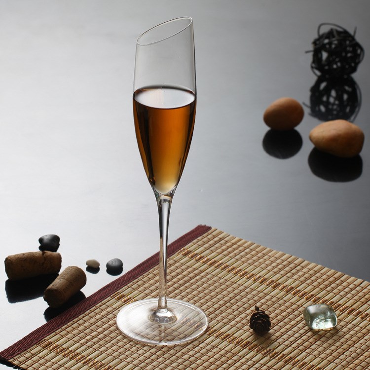 水晶香檳杯高腳酒杯起斜口泡酒杯葡萄酒杯玻璃酒具現(xiàn)貨供應