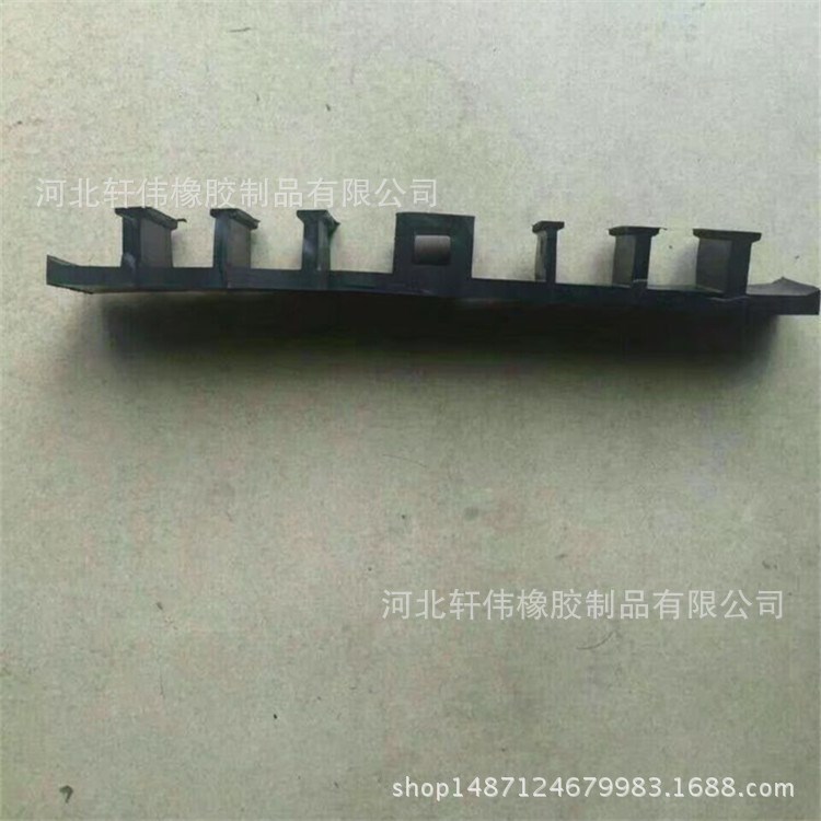 中埋國標(biāo)橡膠止水帶 鋼邊外貼 可卸式止水帶廠家直供多種型號定制