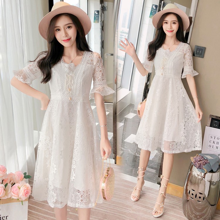 2018夏季新款大碼女裝時尚修身中長款短袖寬松顯瘦蕾絲度假連衣裙