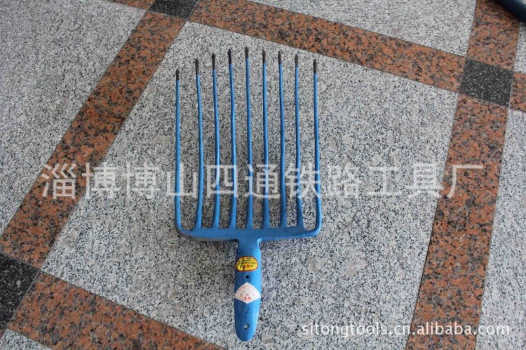 鐵道部線路工具定點生產廠家供應鐵路施工工具&mdash;&mdash;九齒鋼叉(圖)