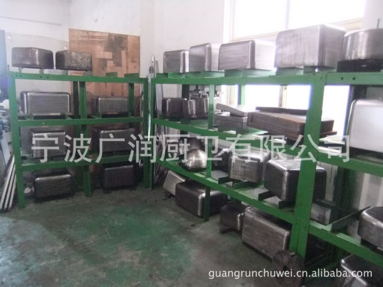 設計制造拉伸模具（產品無需退火處理）