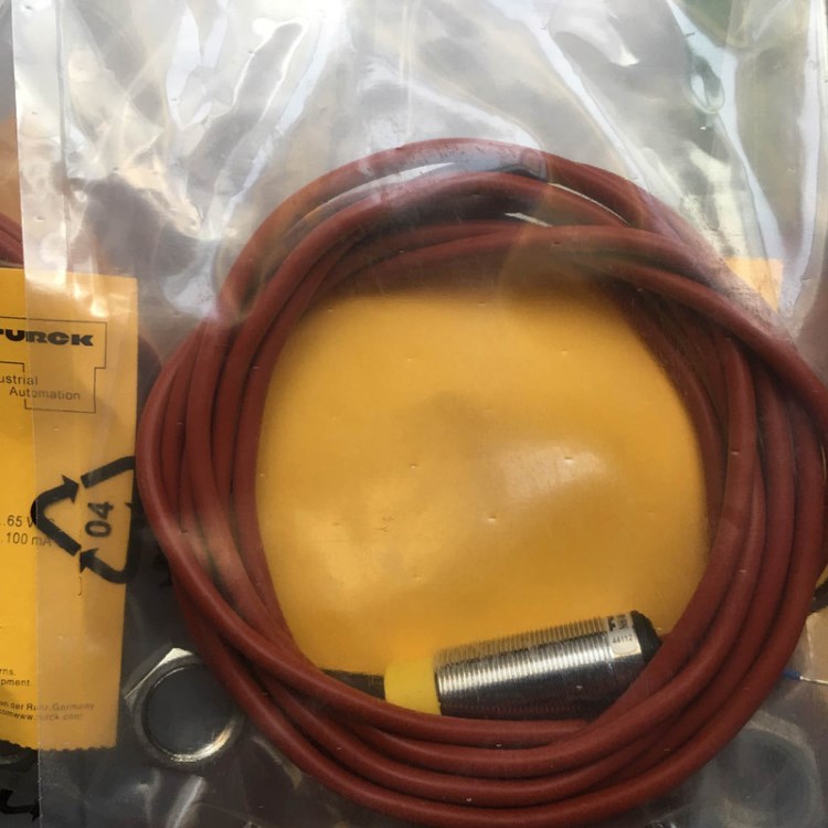  耐高溫耐溫油接近開關(guān)電感式Bi4-M18-AP6X /S120傳感器