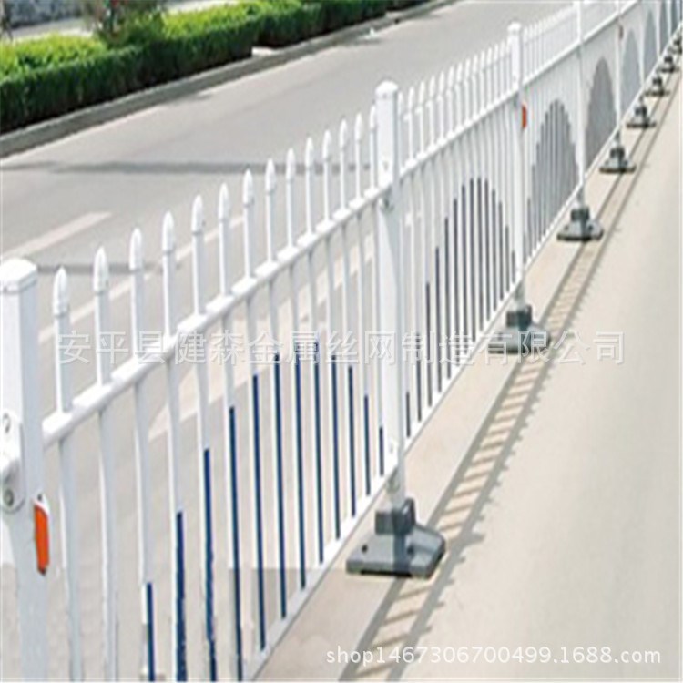 供應(yīng)塑鋼道路護(hù)欄 鋅鋼市政護(hù)欄 交通護(hù)欄 公路護(hù)欄網(wǎng)廠家現(xiàn)貨
