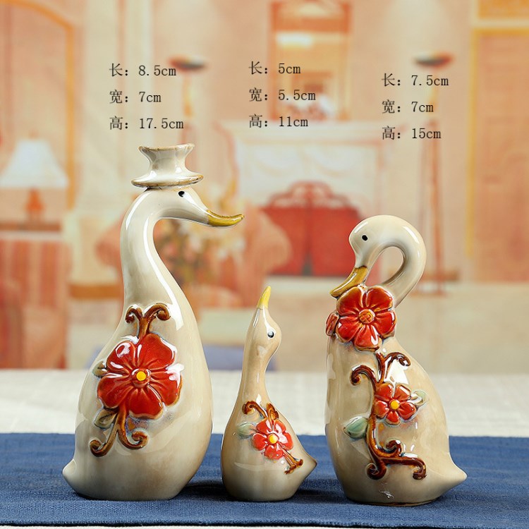 熱賣新品 陶瓷工藝品 創(chuàng)意家居手繪浮雕擺件套裝鴨子工藝品rs013