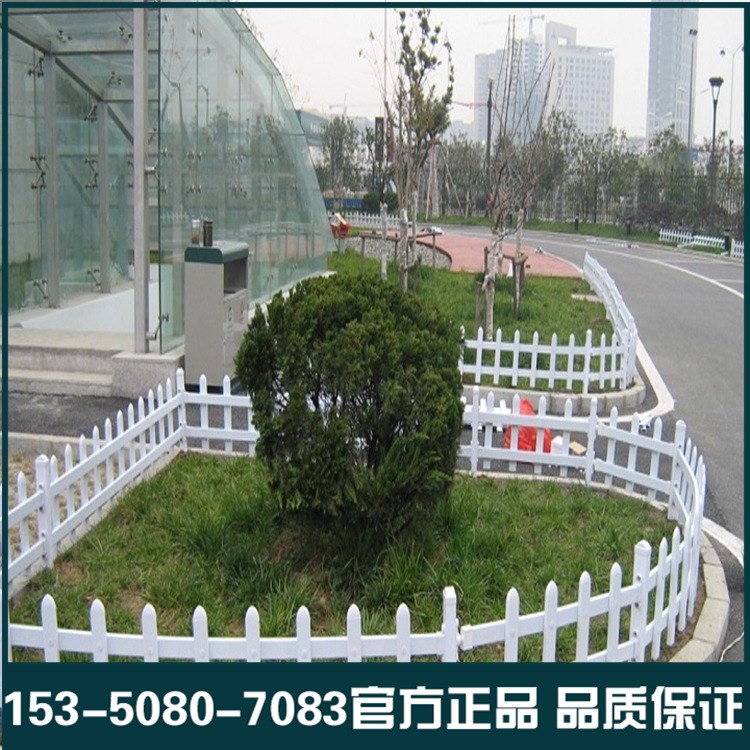 PVC塑鋼木紋色草坪護欄 社區護欄 30厘米高 歡迎到廠參觀