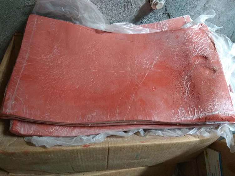 復合絕緣子專用混煉硅橡膠，硬度40-80度顏色可制定，廠家直銷