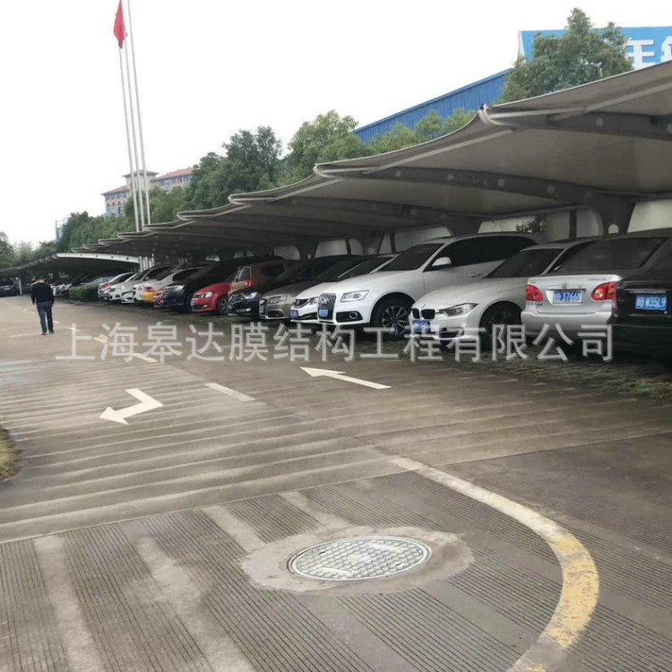 長期提供汽車棚 鋼結(jié)構(gòu)汽車棚 戶外汽車棚 質(zhì)優(yōu)價廉