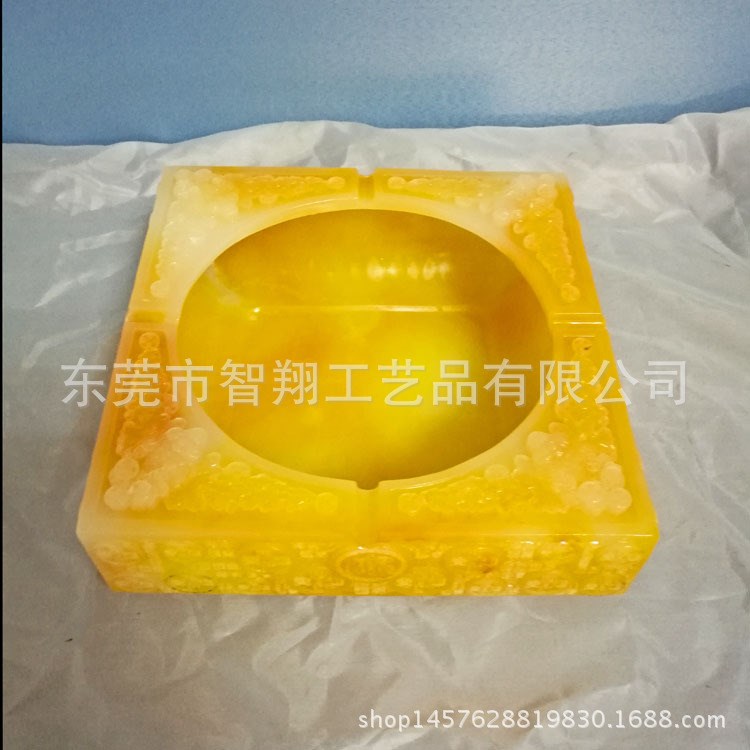 創(chuàng)意樹脂工藝品擺件 個(gè)性樹脂煙灰缸報(bào)價(jià)批發(fā) 禮物禮品