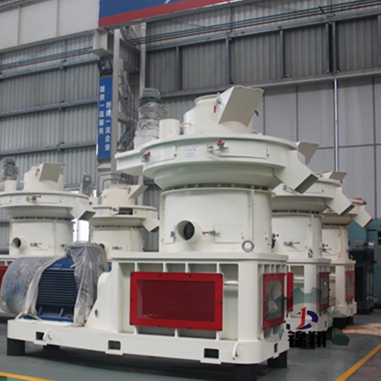 木屑顆粒機  秸稈稻殼制粒機 環(huán)模顆粒機 生物質(zhì)顆粒燃料生產(chǎn)設備