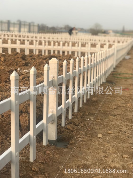 南京句容高淳和縣市政綠化PVC草坪護(hù)欄 公園綠化圍欄 草坪籬笆