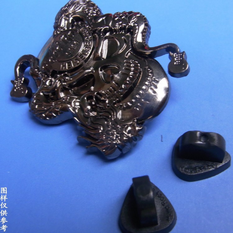 创意设计【鬼脸】金属徽章 环保塑胶蝴蝶帽徽章 合金电镀黑镍胸章