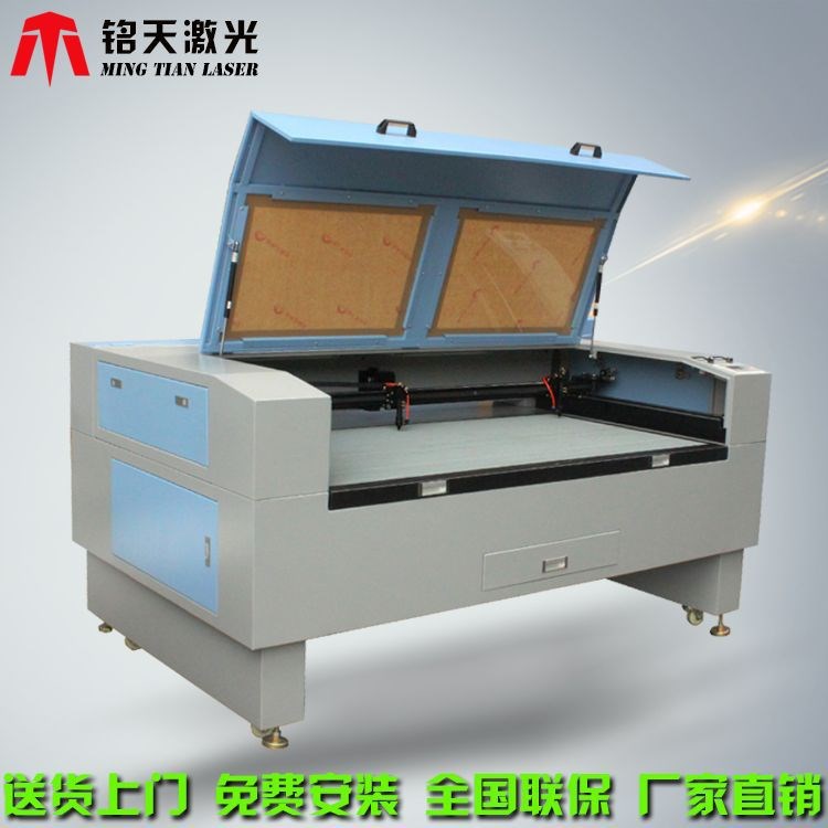 1610激光切割機 無紡布毛氈布四頭激光切割機 皮革激光切割打孔機