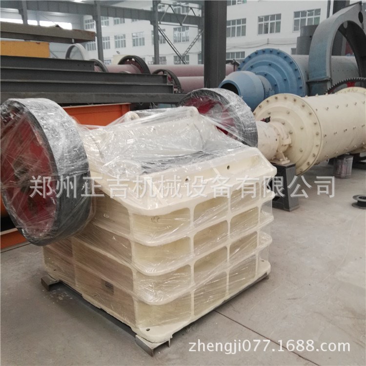 大中型礦山專用顎式破碎機生產線 玄武巖鄂式破碎機設備