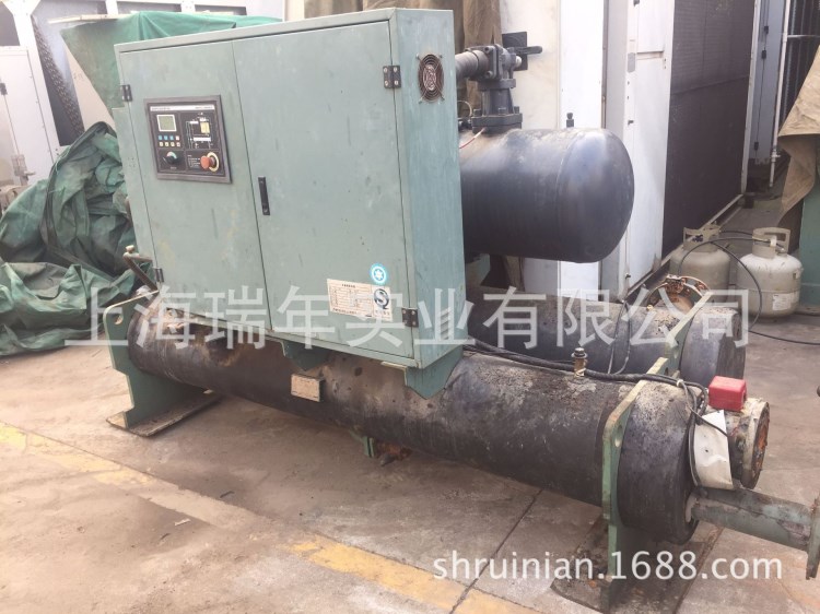 銷售二手中央空調清華同方SGHP-450A螺桿式冷水機