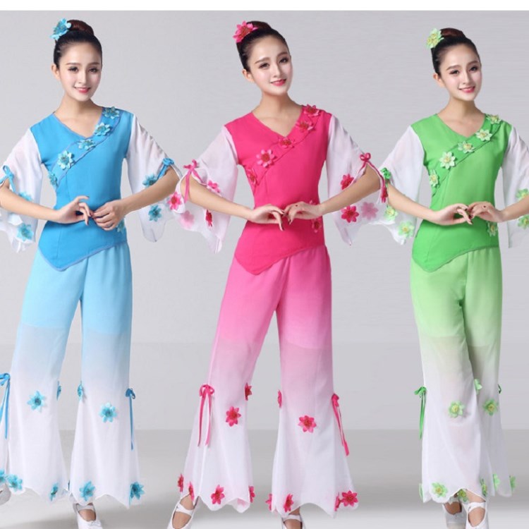 秧歌服中老年成人女新款民族風(fēng)喇叭袖褲花朵扇子廣場舞表演出服裝
