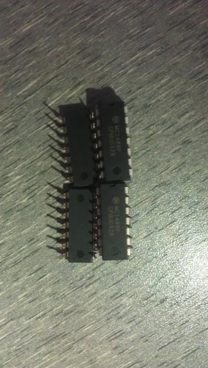 供應IC SY100E164JZ 全新原裝現(xiàn)貨